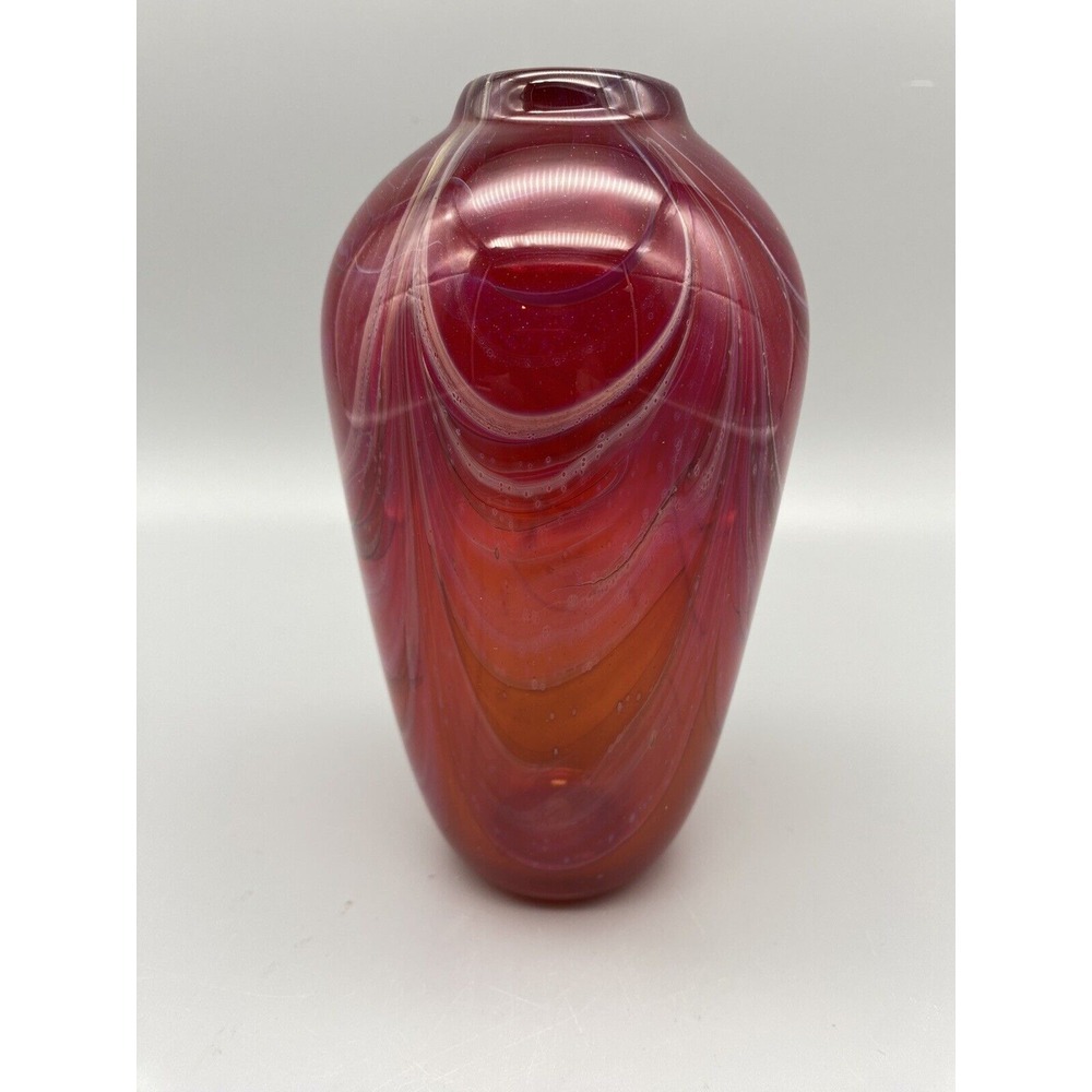 Art glass vase, signed Doug‎ Becker 83 Small Red To Orange With Swirl